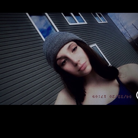 Meet your Posher, Angela - Picture 1 of 1